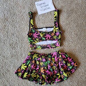 iHeartRaves Neon Ganja Leaf 420 Crop + Skirt Set (EUC, size XS)